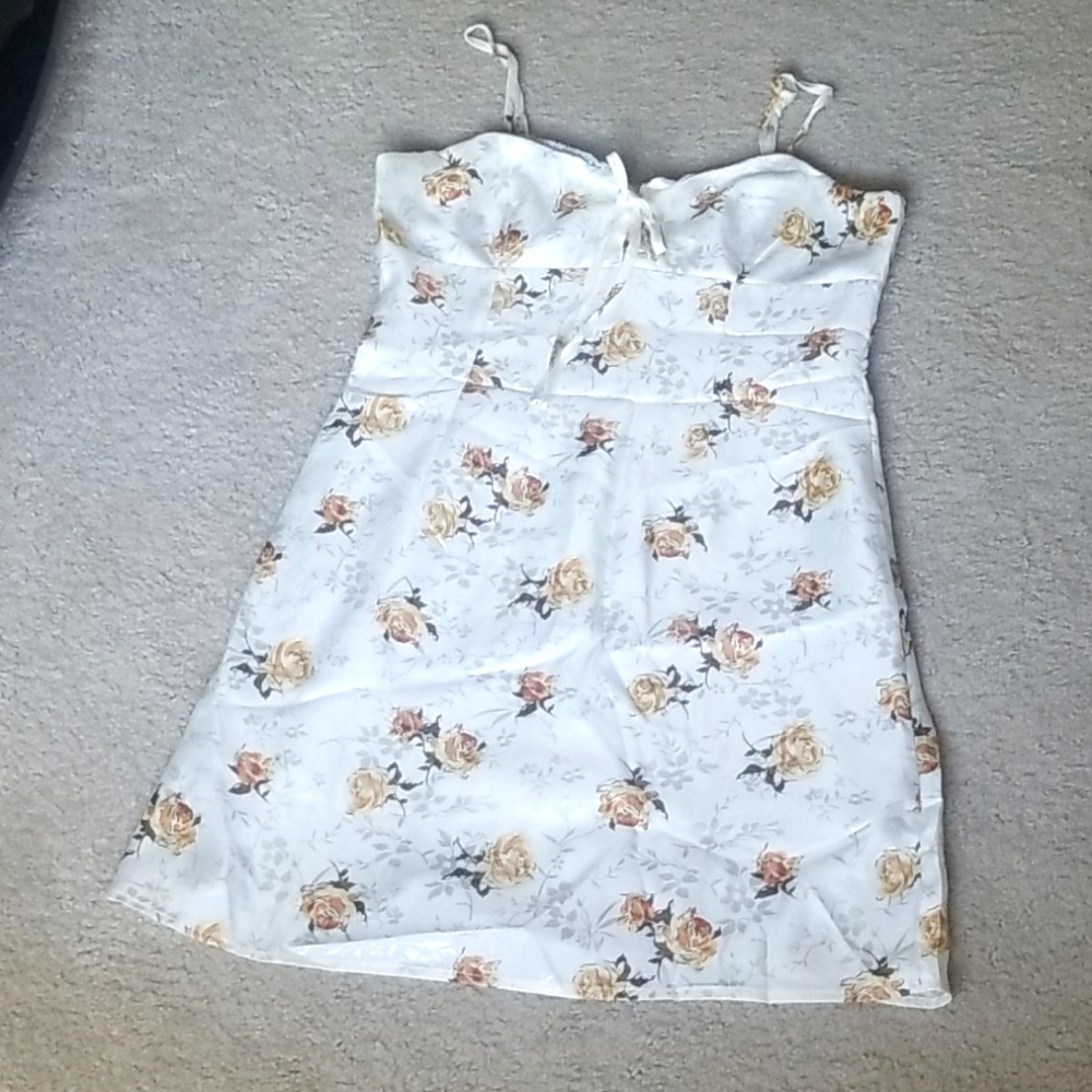 Fashion Nova Satin Women's Dress Size Medium - Picture 5 of 13